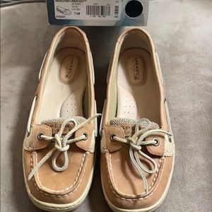 Sperry boat shoes
